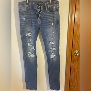 American Eagle Slim Fit Distressed Blue Jeans, Size 30x34